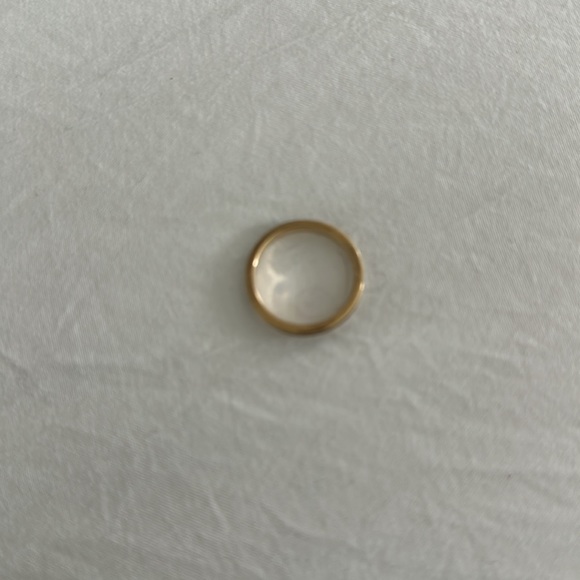 (2) 18k yellow gold with black onyx Hidalgo ring bands - Picture 2 of 7